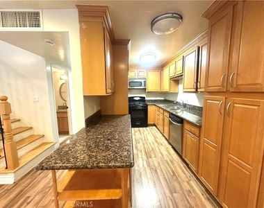 9356 19th Street - Photo Thumbnail 5
