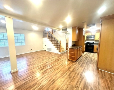 9356 19th Street - Photo Thumbnail 3