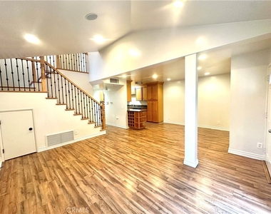 9356 19th Street - Photo Thumbnail 2