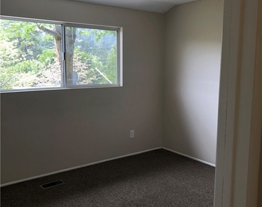 26196 Sky Ridge - Photo Thumbnail 5