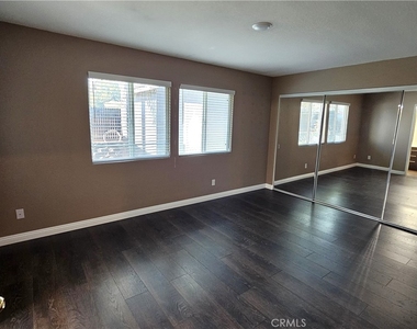 525 Cedar View - Photo Thumbnail 12