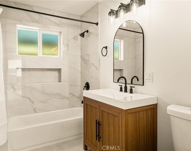 11920 Laurel - Photo Thumbnail 10
