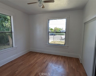 780 E 9th Street - Photo Thumbnail 5