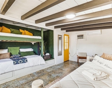 61638 El Reposo - Photo Thumbnail 14