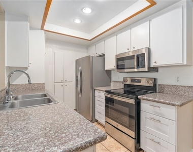 3535 Banbury - Photo Thumbnail 8