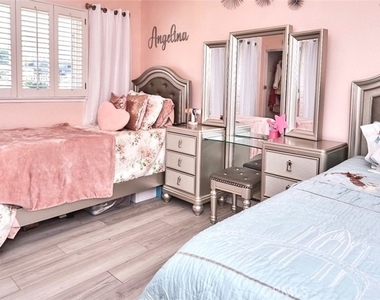 3931 Atlantic - Photo Thumbnail 20