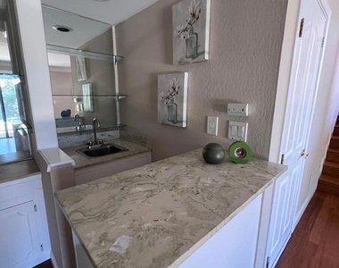 212 Mountaire Cir - Photo Thumbnail 16