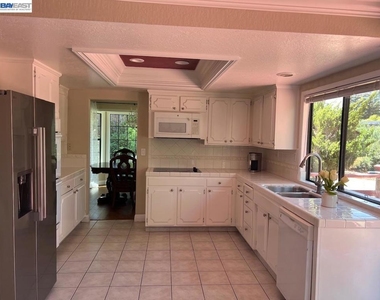 212 Mountaire Cir - Photo Thumbnail 18