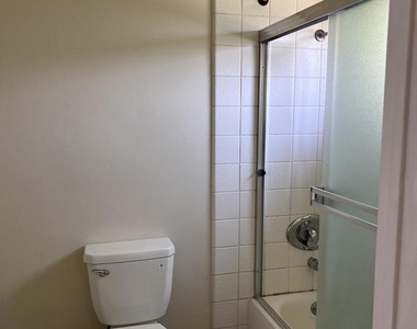 212 Mountaire Cir - Photo Thumbnail 7