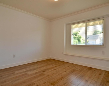 9127 Tangerine St - Photo Thumbnail 12