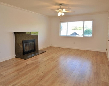 9127 Tangerine St - Photo Thumbnail 5