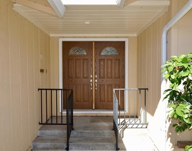 9127 Tangerine St - Photo Thumbnail 1