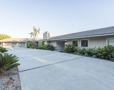 1230 Shadow Hill Way - Photo Thumbnail 3