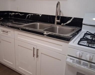 3857 Mont Clair Street - Photo Thumbnail 3