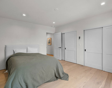 838 N Mansfield Avenue - Photo Thumbnail 22