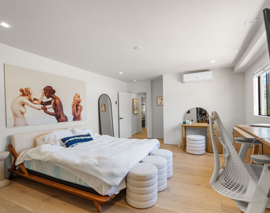 838 N Mansfield Avenue - Photo Thumbnail 16