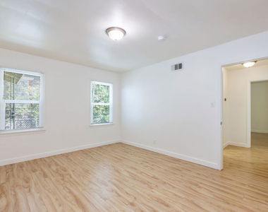 1561 Hazelwood Avenue - Photo Thumbnail 9