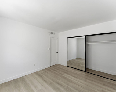 929 N Stanley Avenue - Photo Thumbnail 14