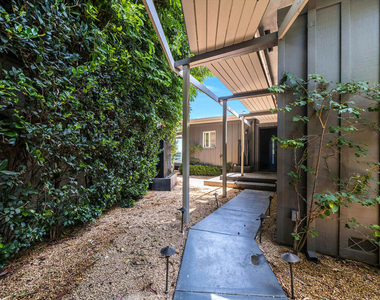 1438 Davies Drive - Photo Thumbnail 1