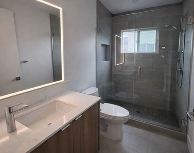 1433 Euclid Street - Photo Thumbnail 4