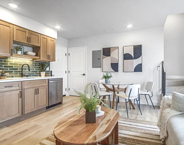 10035 S Western Avenue - Photo Thumbnail 3