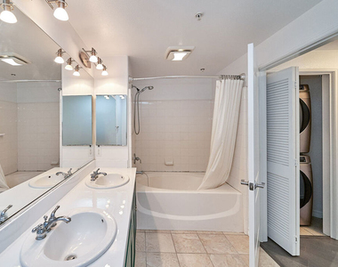 629 Traction Avenue - Photo Thumbnail 15