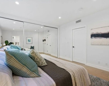 842 11th St - Photo Thumbnail 16