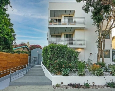 842 11th St - Photo Thumbnail 27