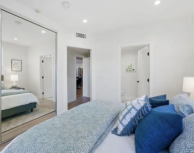 842 11th St - Photo Thumbnail 13