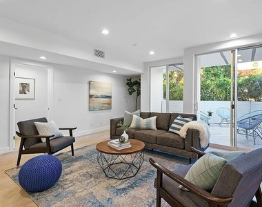 842 11th St - Photo Thumbnail 10