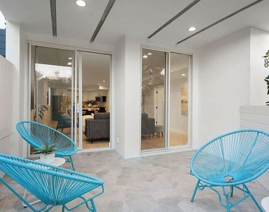 842 11th St - Photo Thumbnail 25