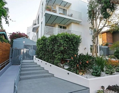 842 11th St - Photo Thumbnail 26