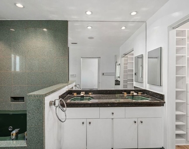 3023 Berkeley Avenue - Photo Thumbnail 33