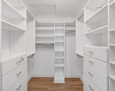 3023 Berkeley Avenue - Photo Thumbnail 34
