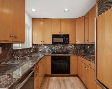 3023 Berkeley Avenue - Photo Thumbnail 16
