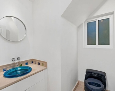 3023 Berkeley Avenue - Photo Thumbnail 21
