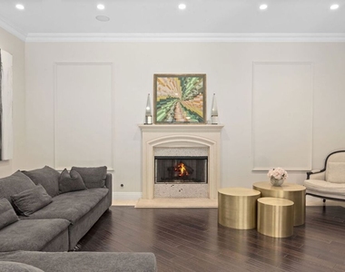 1465 N Robmar Drive - Photo Thumbnail 16