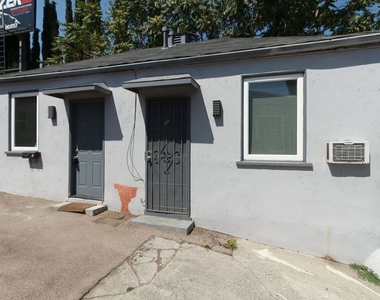 11472 Ventura - Photo Thumbnail 6