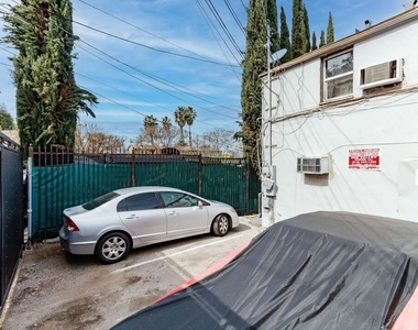 11472 Ventura - Photo Thumbnail 7