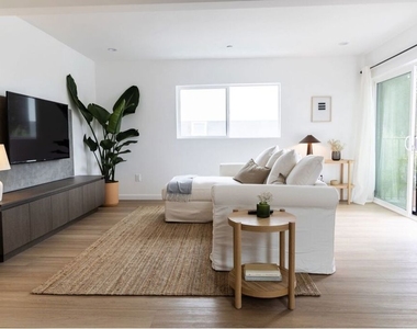 623 N Mariposa Avenue - Photo Thumbnail 26