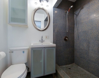 22750 Clarendon Street - Photo Thumbnail 29