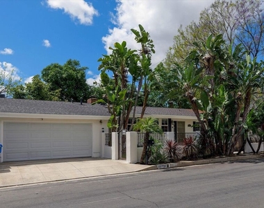 22750 Clarendon Street - Photo Thumbnail 1