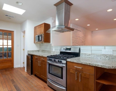 22750 Clarendon Street - Photo Thumbnail 8