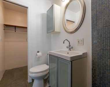 22750 Clarendon Street - Photo Thumbnail 28