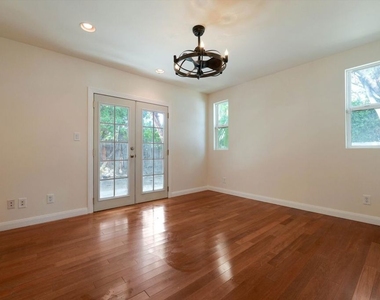 22750 Clarendon Street - Photo Thumbnail 26
