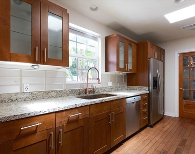 22750 Clarendon Street - Photo Thumbnail 9