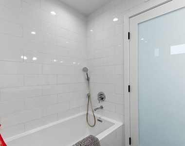 4606 Roma Court - Photo Thumbnail 59
