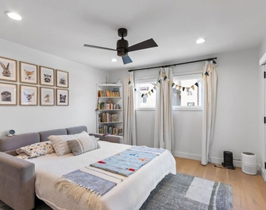 4606 Roma Court - Photo Thumbnail 41