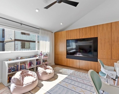 4606 Roma Court - Photo Thumbnail 45