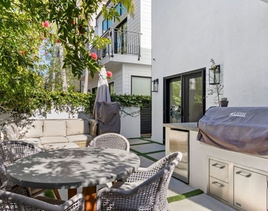 4606 Roma Court - Photo Thumbnail 61